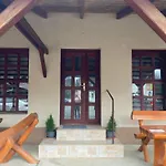 بيت ضيافة Gesztenyes Matra Wellness